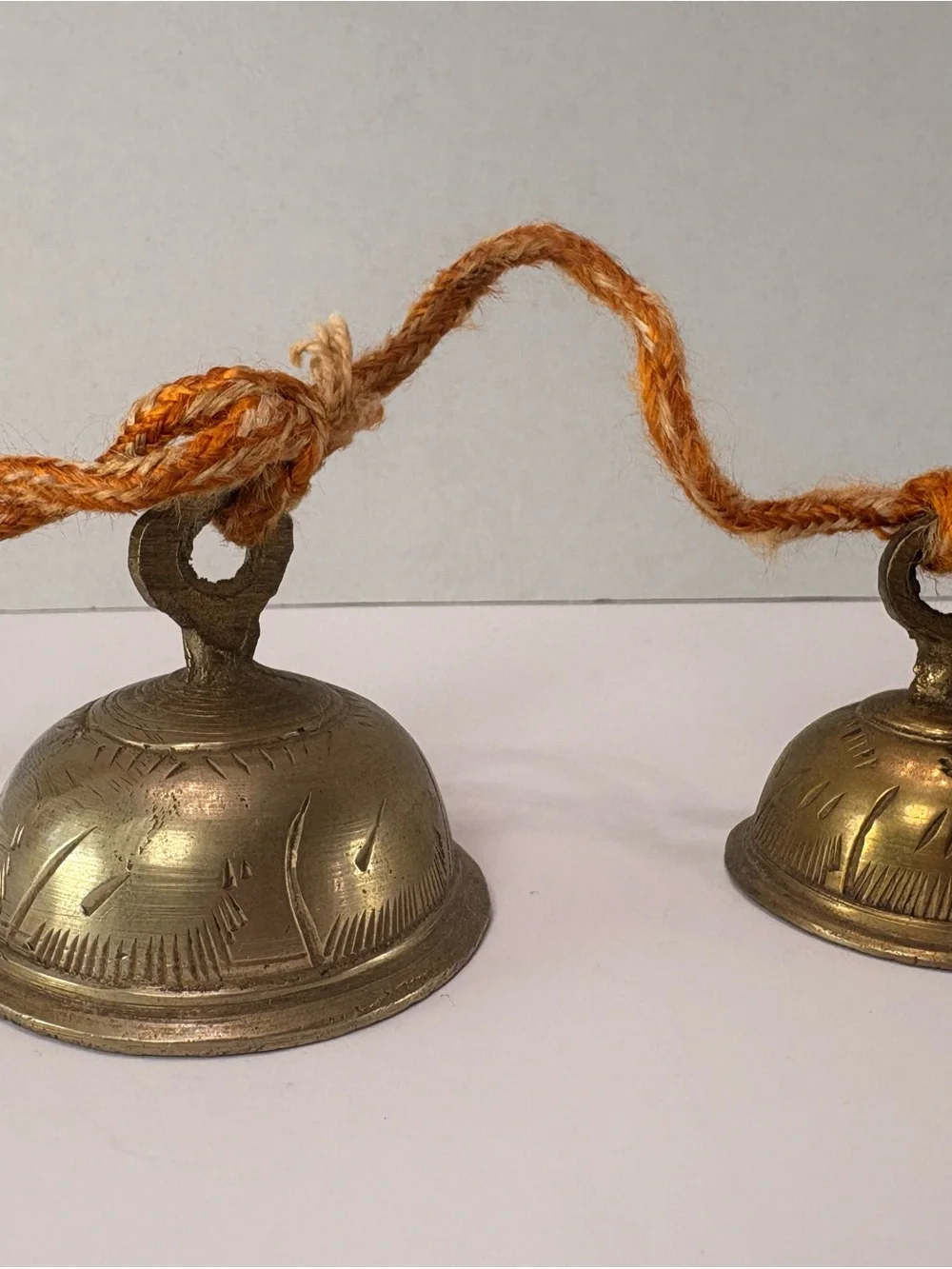 🔔 Vintage Graduated Brass Bells on Rope Garland – Rustic Temple Cow Bells – 24